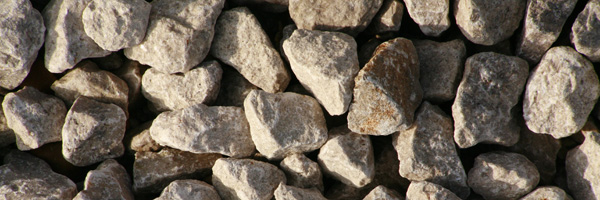 Cotswold Buff Chippings – available in 14mm – 20mm